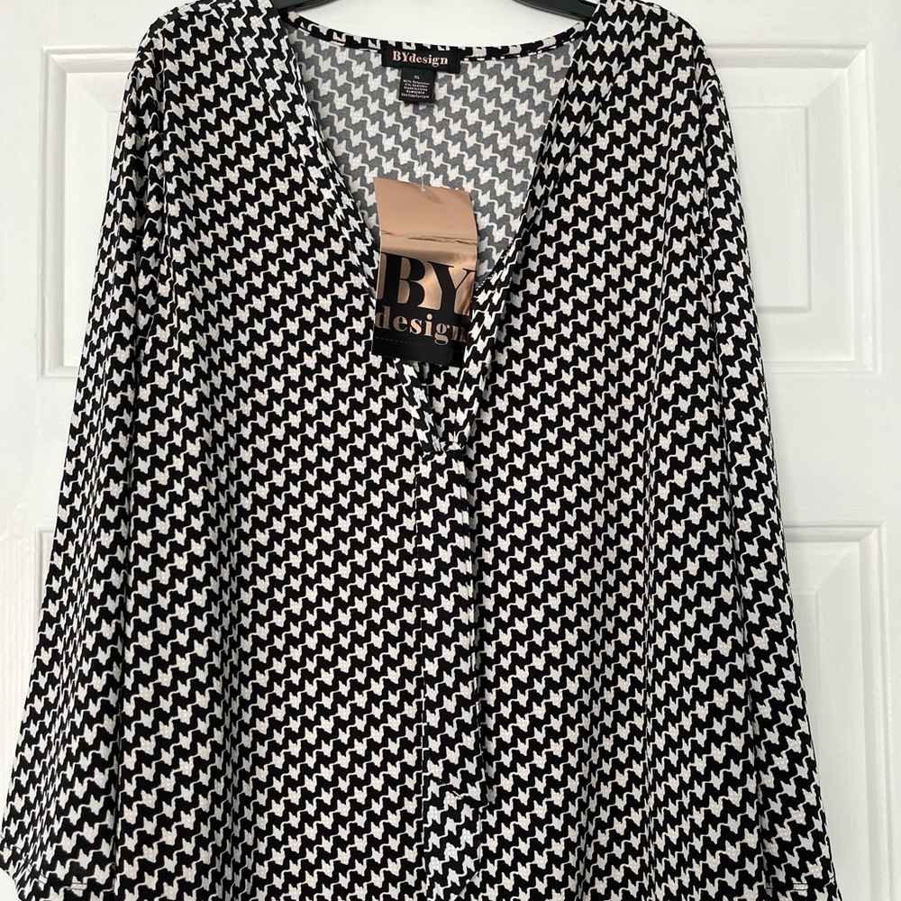 New modest print top